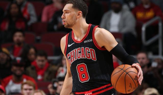  拉文三分绝杀公牛险胜黄蜂  