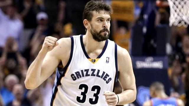  博洛尼亚老将宝刀不老，替补登场绝杀救主